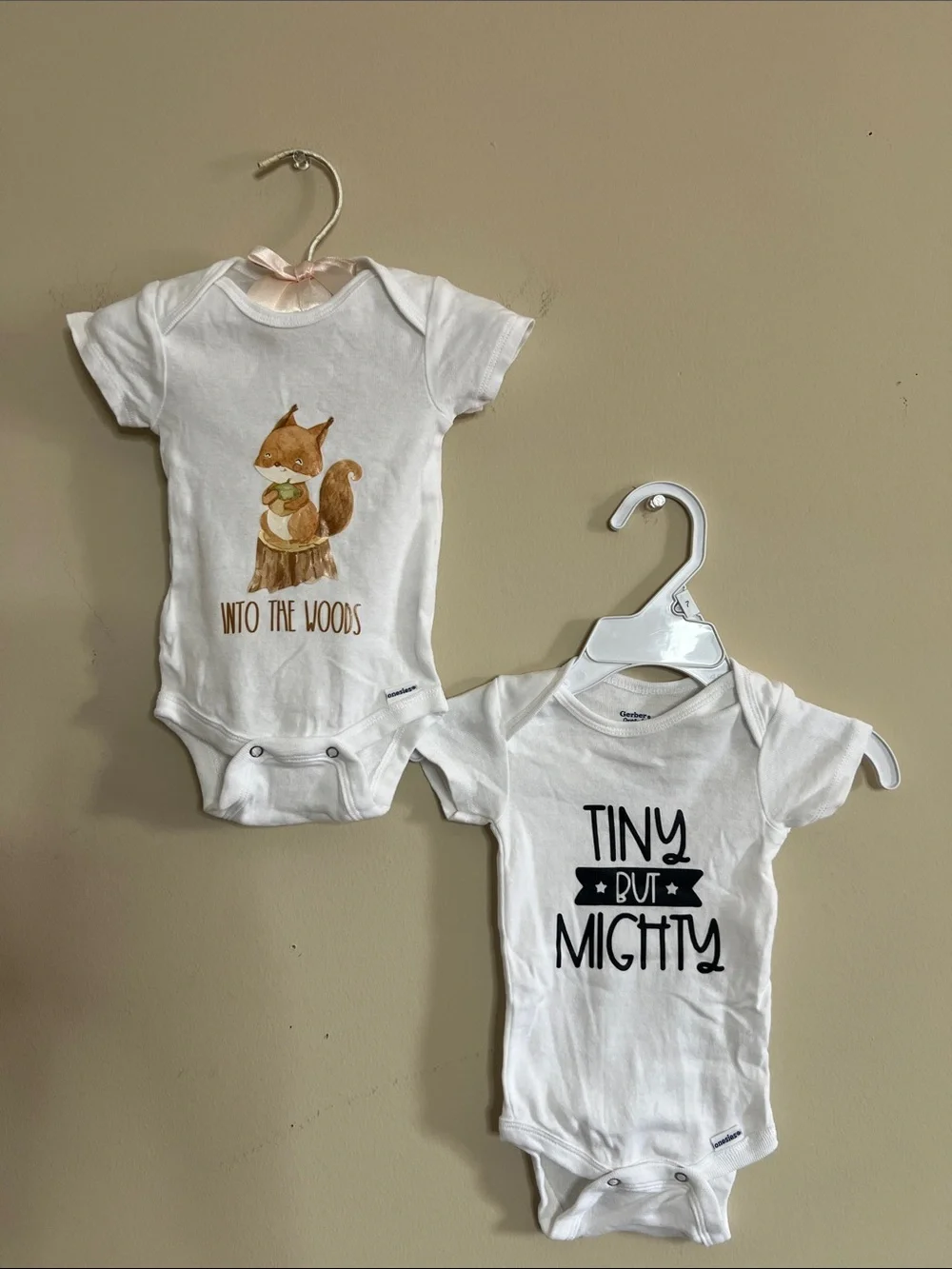 🍼👶🦊 2White Baby One-Piece Bodysuits with Fox & 'Tiny But Mighty' Prints
